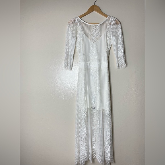 For love & Lemon White Lace 3/4 sleeves cutout back midi Dress - Picture 1 of 16